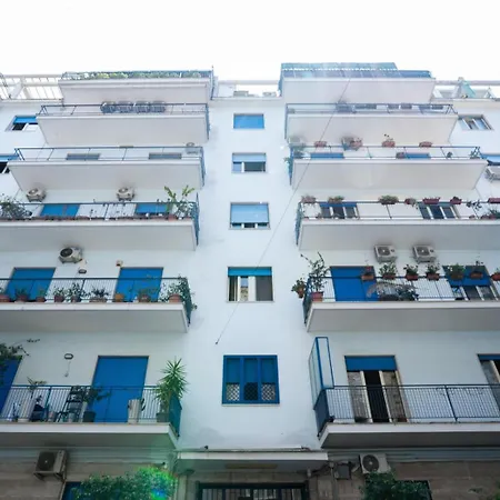 Chilometrozero Luxury * Νάπολη